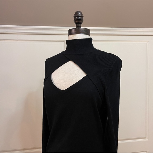 Tribal ~ Keyhole Front Mock Neck Sweater - Picture 3 of 11